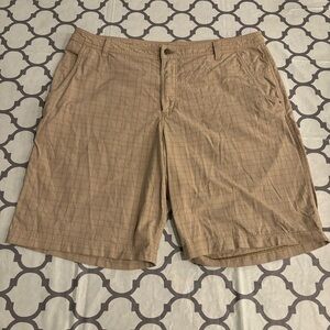 Lululemon Performance Stretch Shorts Men’s 40 Athletic Golf Comfort 10” Inseam